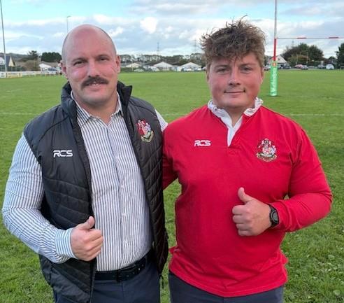 Lewis and Lloyd Davies - two tries each for Pembroke Lewis and Lloyd Davies - two tries each for Pembroke